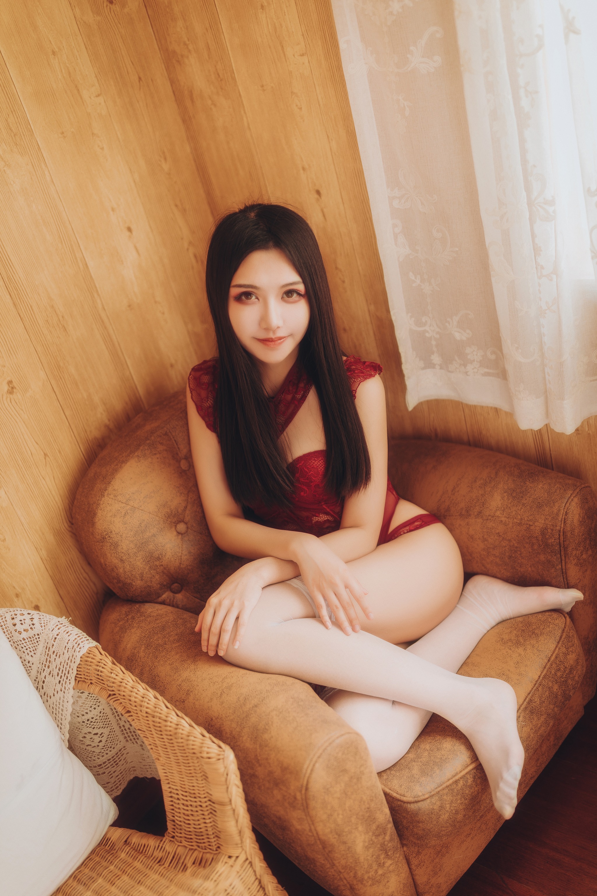 图片[1]-源纱希喵喵喵 – NO.002 晨风 红色内衣[12P]-XikXak